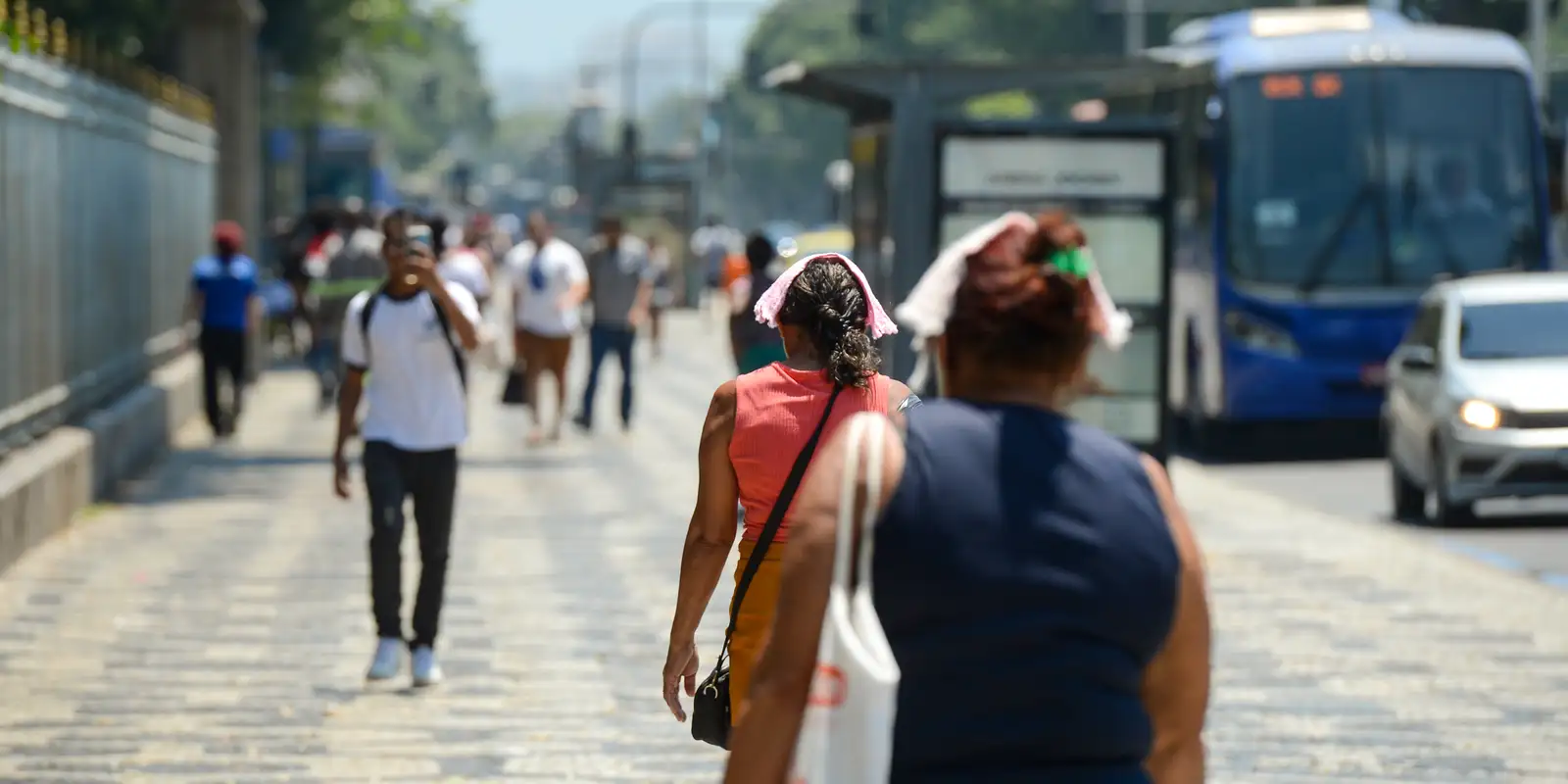 Inmet prevê onda de calor e temperaturas acima da média no país